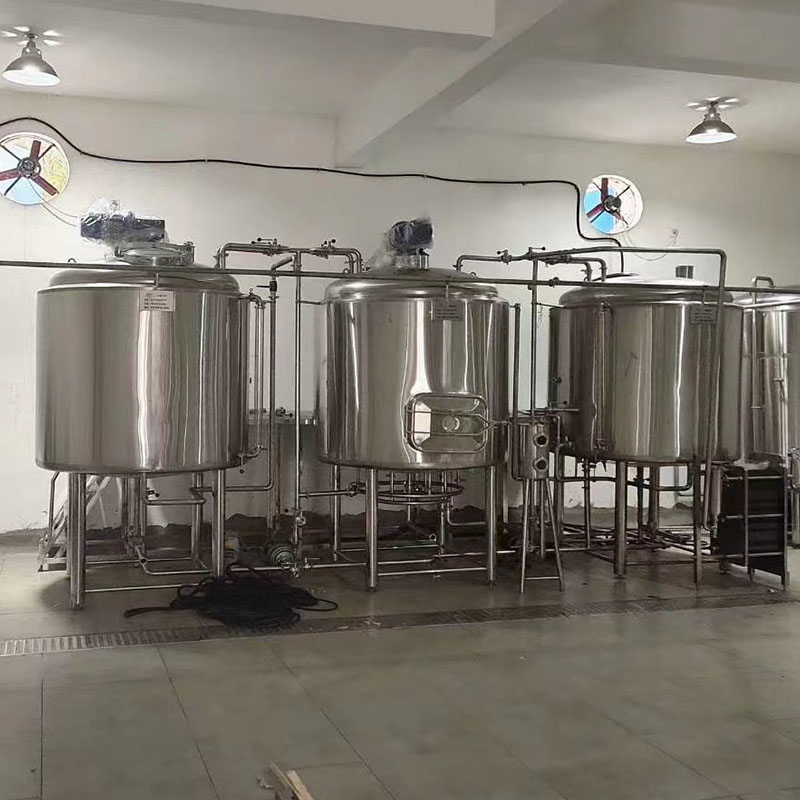 轮台精酿啤酒设备厂—如何延长精酿啤酒设备的使用寿命
